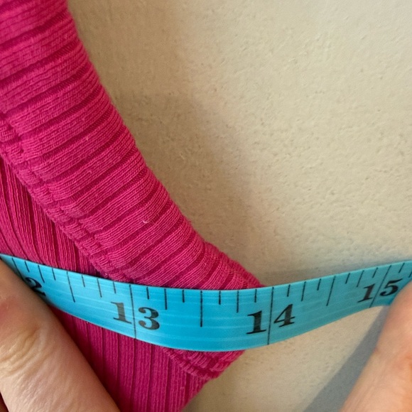 Alo Yoga Wellness Sports Bra Hot Pink Fuchsia - Picture 6 of 7